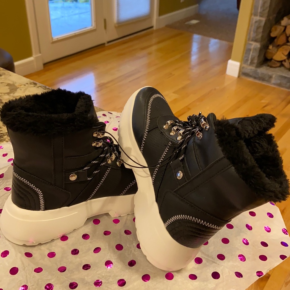 NWT Unionbay women’s boots
